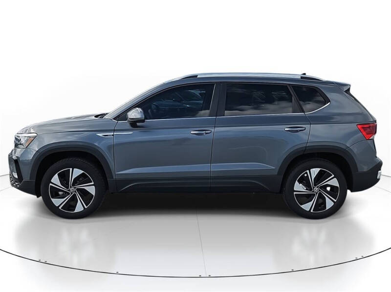 2024 Volkswagen Taos SE 4Motion