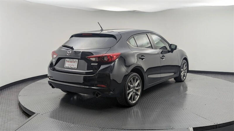 2018 Mazda MAZDA3 Touring