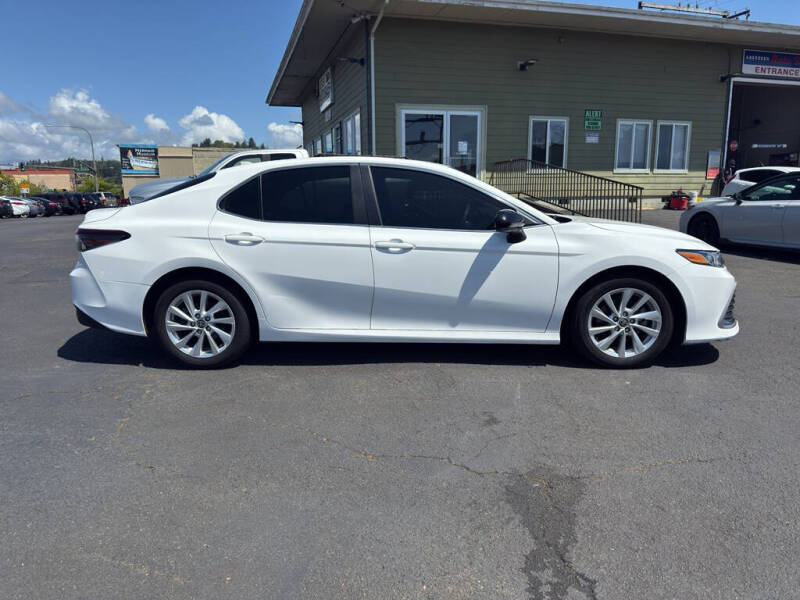 2021 Toyota Camry LE