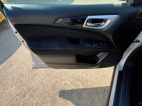 2013 Nissan Pathfinder S