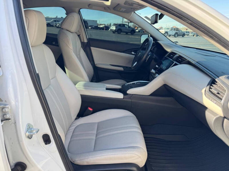 2022 Honda Insight Touring