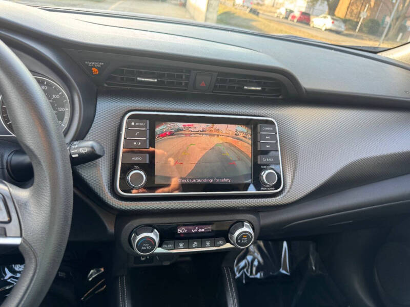 2019 Nissan Kicks SV