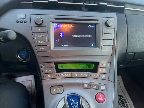 2012 Toyota Prius Two