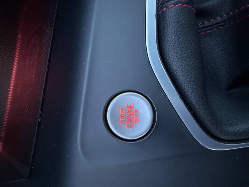 2022 Volkswagen Golf GTI S