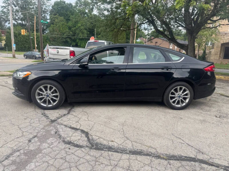2017 Ford Fusion SE