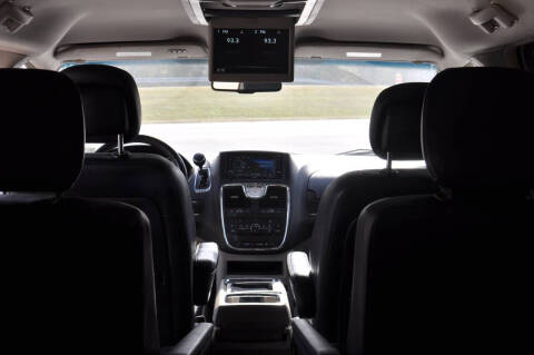 2015 Chrysler Town and Country Touring