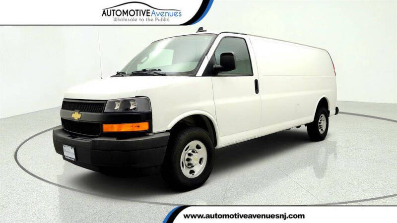 2024 Chevrolet Express 3500