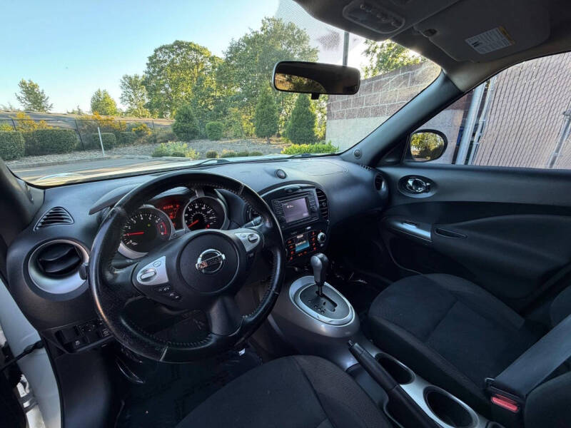 2012 Nissan JUKE SV