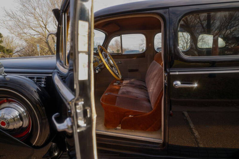 1939 Packard Super 8