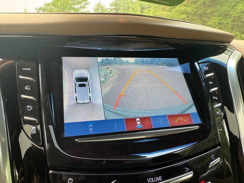 2019 Cadillac Escalade Platinum