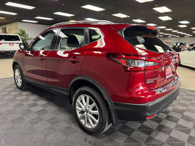 2021 Nissan Rogue Sport SV