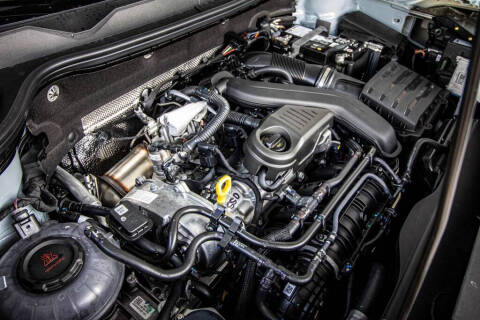 2026 Volkswagen Taos SE Black