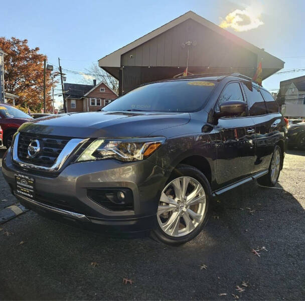 2018 Nissan Pathfinder Platinum