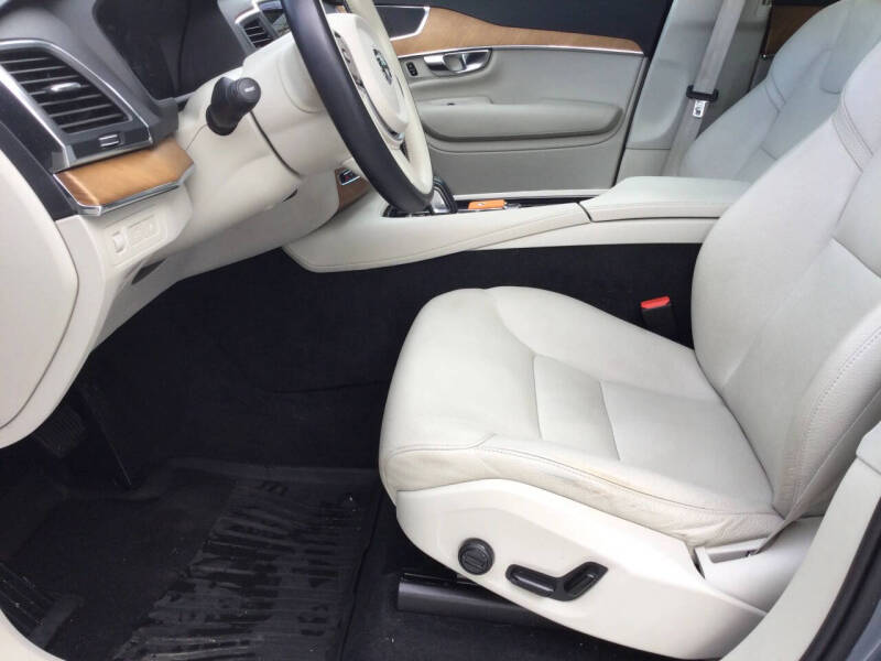 2021 Volvo XC90 Recharge T8 Inscription Expression 7P