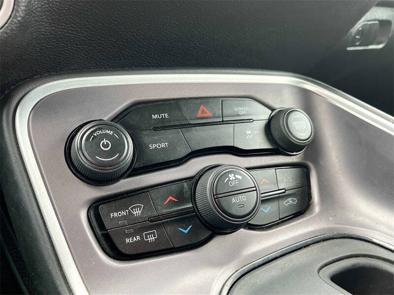 2020 Dodge Challenger SXT