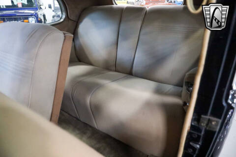 1938 Packard Super Eight