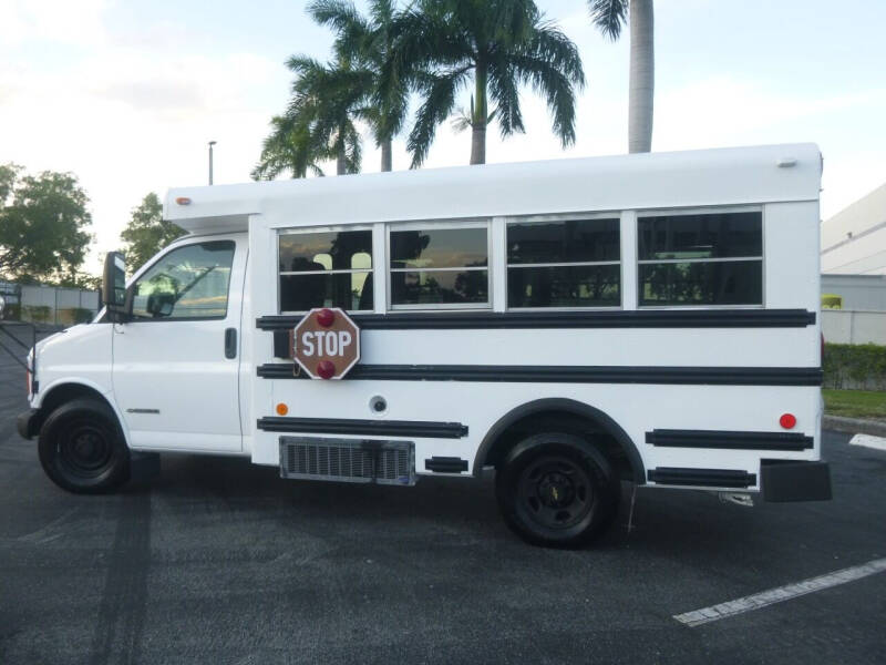 chevy express cutaway 3500