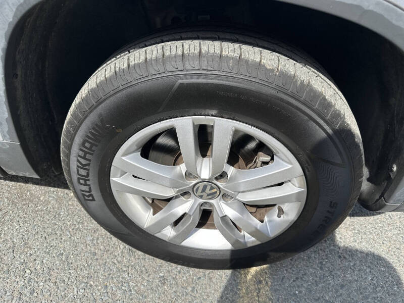 2015 Volkswagen Tiguan SE