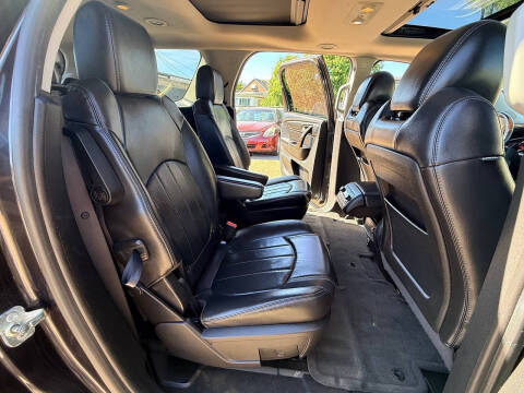2016 GMC Acadia Denali