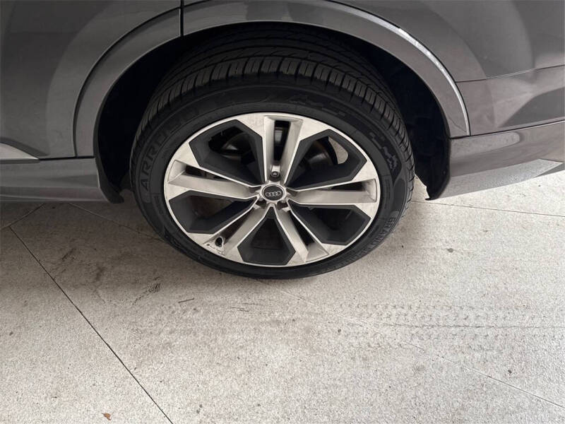 2020 Audi Q7 quattro Premium Plus 55 TFSI