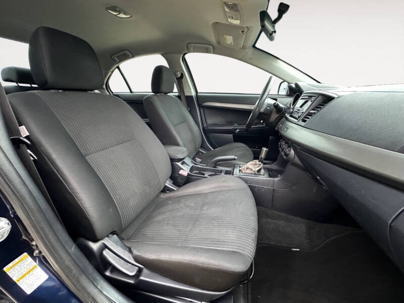 2014 Mitsubishi Lancer ES