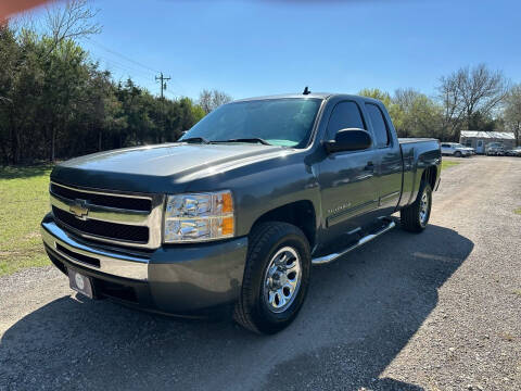 2011 Chevrolet Silverado 1500 for sale at The Car Shed in Burleson TX