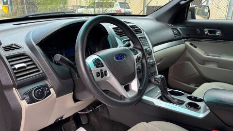 2014 Ford Explorer
