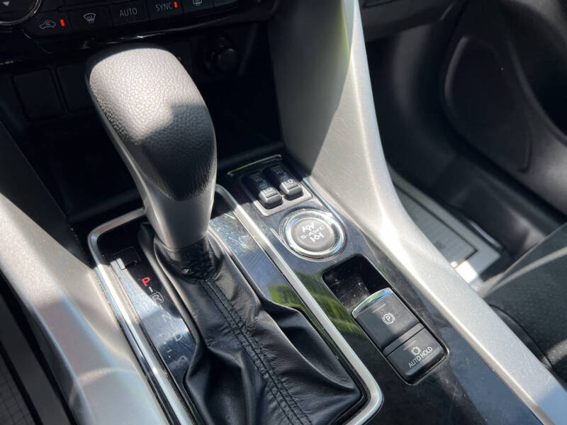 2024 Mitsubishi Eclipse Cross SE