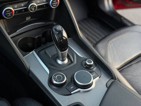 2017 Alfa Romeo Giulia Ti
