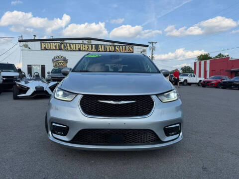 2023 Chrysler Pacifica Touring L