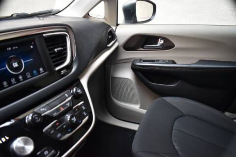 2019 Chrysler Pacifica L