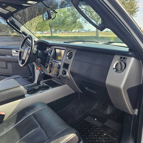 2015 Ford Expedition EL XLT