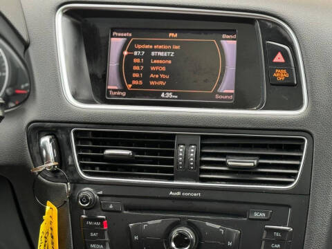 2011 Audi Q5 3.2 quattro Premium Plus