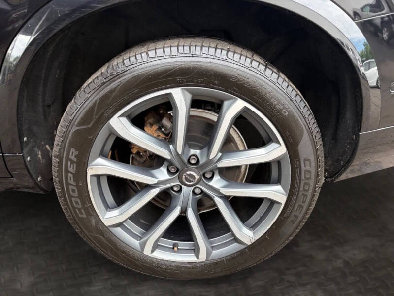 2018 Volvo XC90 T5 Momentum 7-Passenger