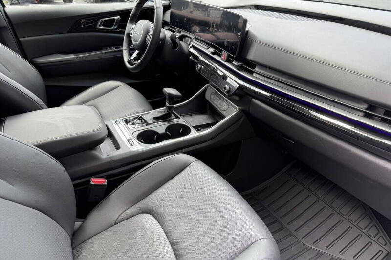 2025 Kia Carnival SX Prestige