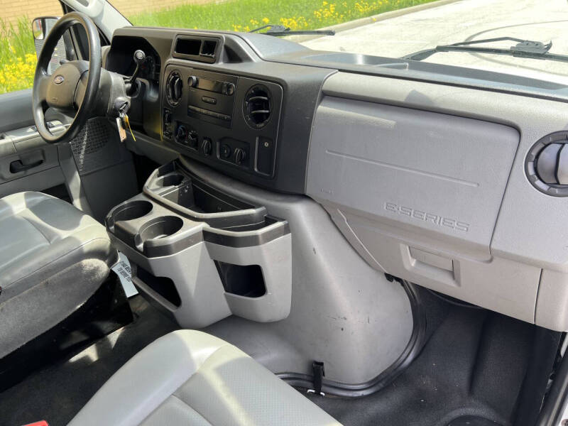 2013 Ford E-Series E-250