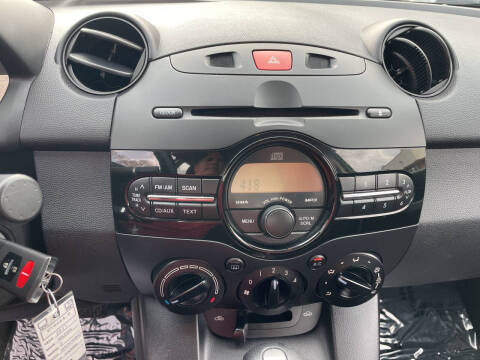 2011 Mazda MAZDA2 Touring