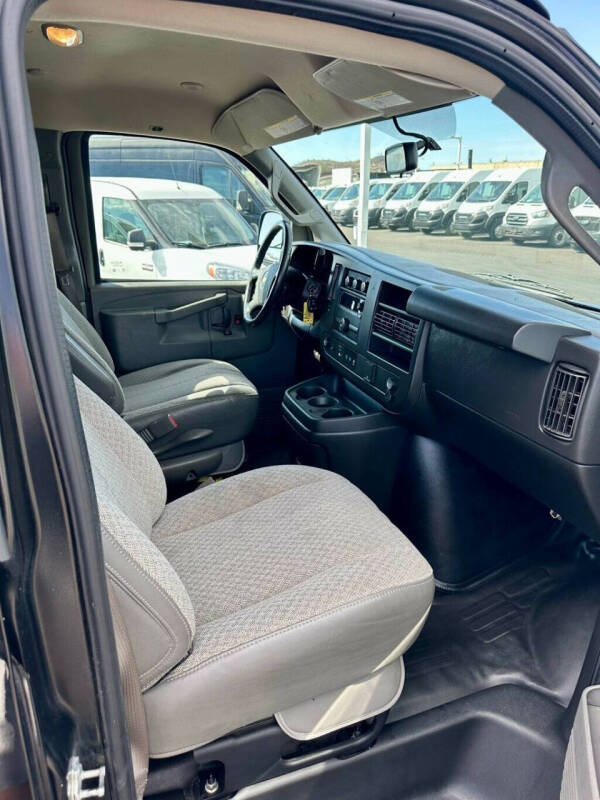 2020 Chevrolet Express 2500