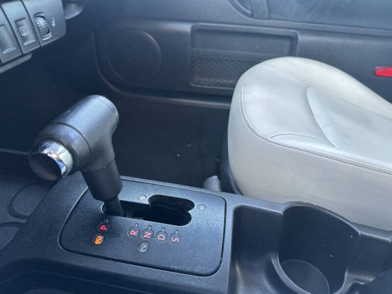 2008 Volkswagen New Beetle Triple White