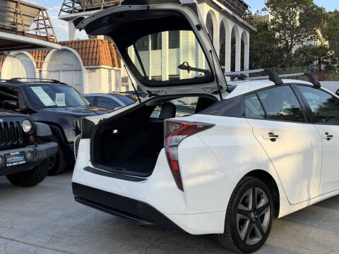 2016 Toyota Prius Two