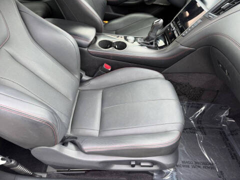 2022 Infiniti Q60 Red Sport 400