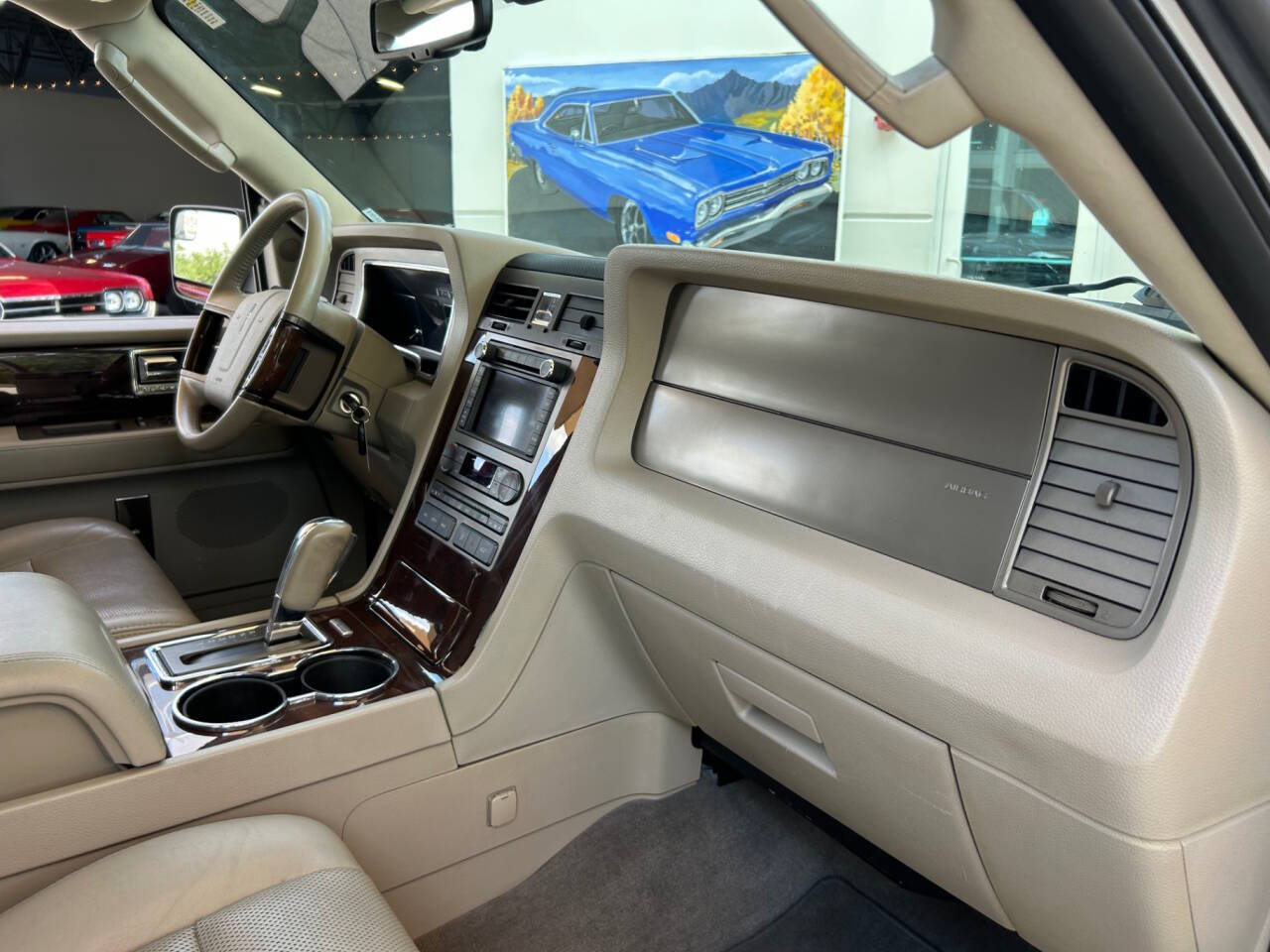2014 Lincoln Navigator 32