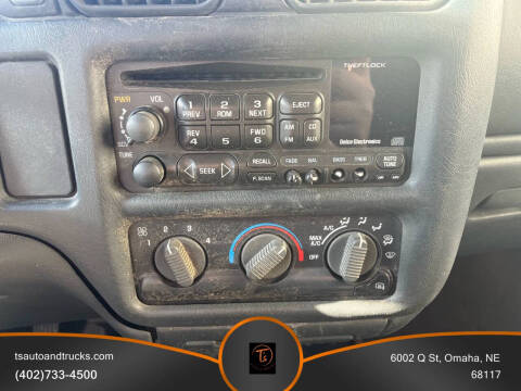 2001 Chevrolet S-10 LS