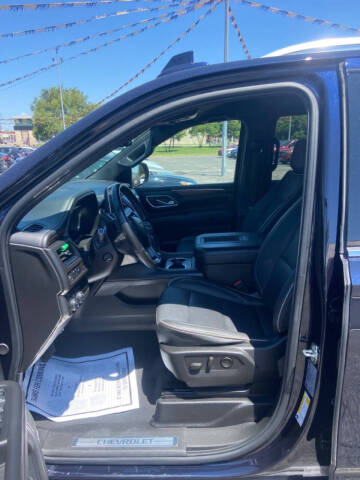 2023 Chevrolet Suburban Premier