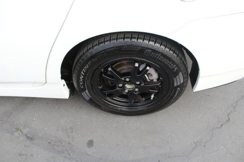 2013 Toyota Prius Three