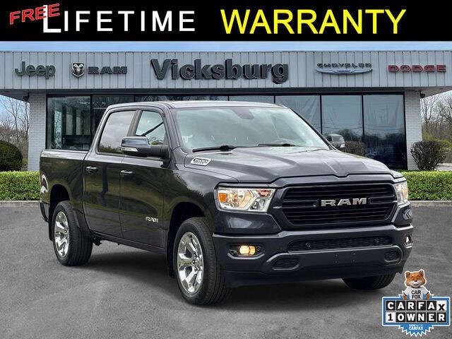 2020 RAM 1500 Big Horn/Lone Star 4x4 Crew Cab 5'7's photo