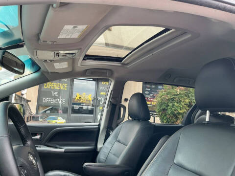 2015 Toyota Sienna