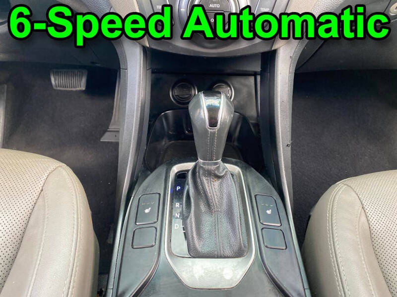 2017 Hyundai Santa Fe SE