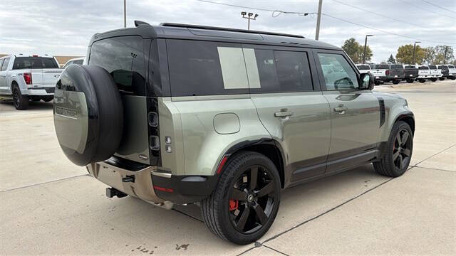 2025 Land Rover Defender 110 P400 X