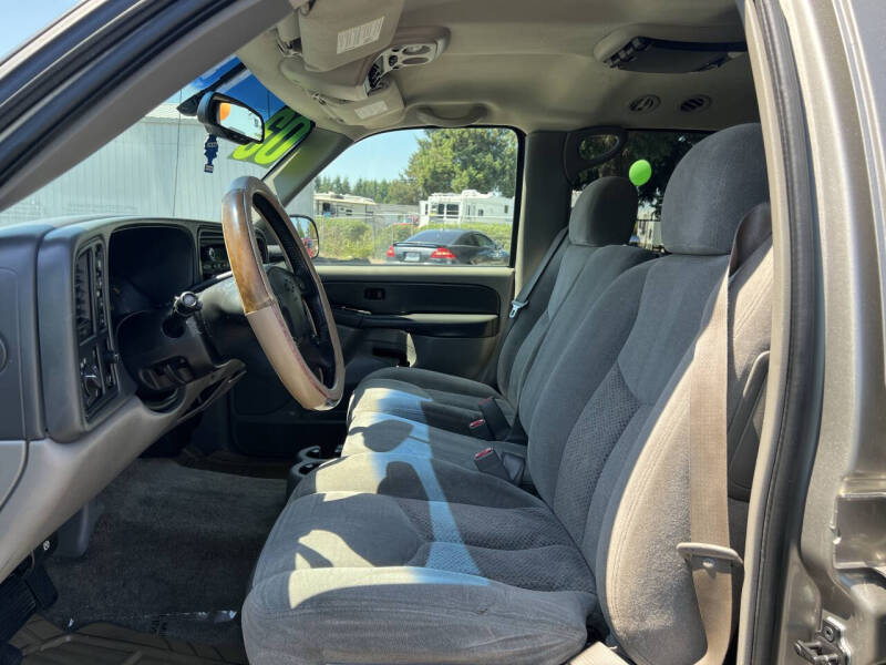2003 Chevrolet Tahoe LS
